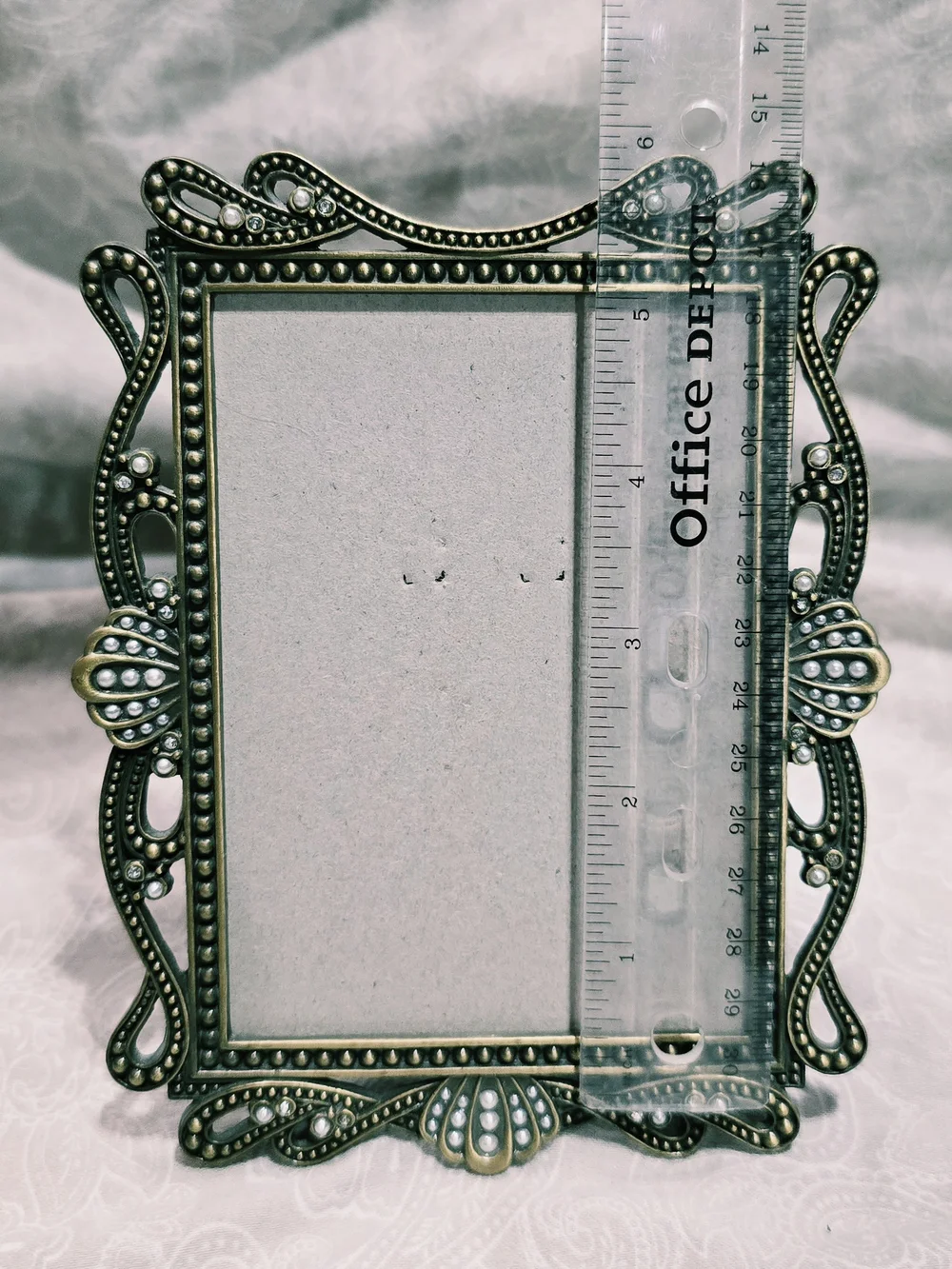 Fetco Home Decor Vintage Style Ornate Filigree Metal Picture Frame 4x6